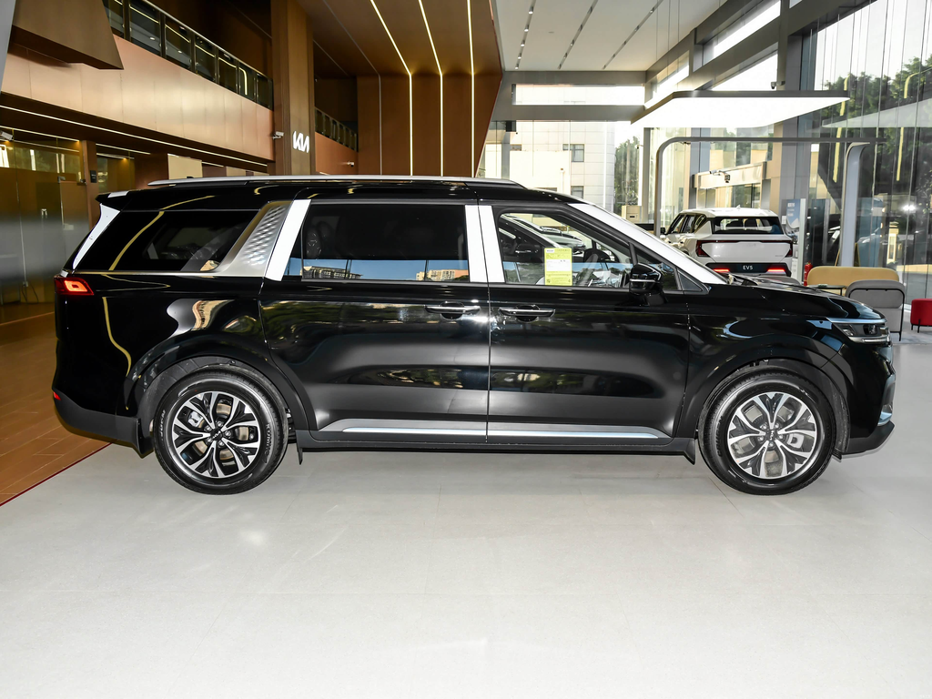 Kia Carnival 2026 2.0T Luxury Edition