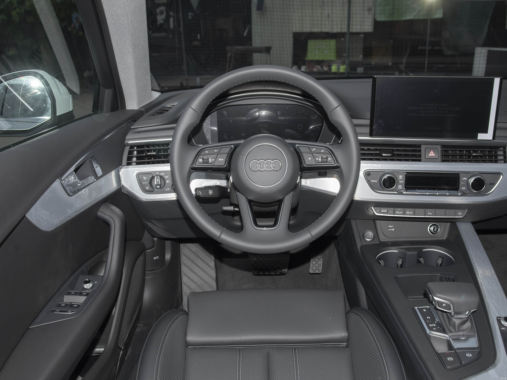 Audi A4L 2025 40 TFSI Style
