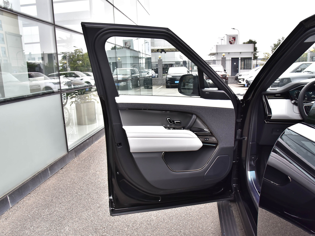 Land Rover Range Rover Sport 2025 360PS S