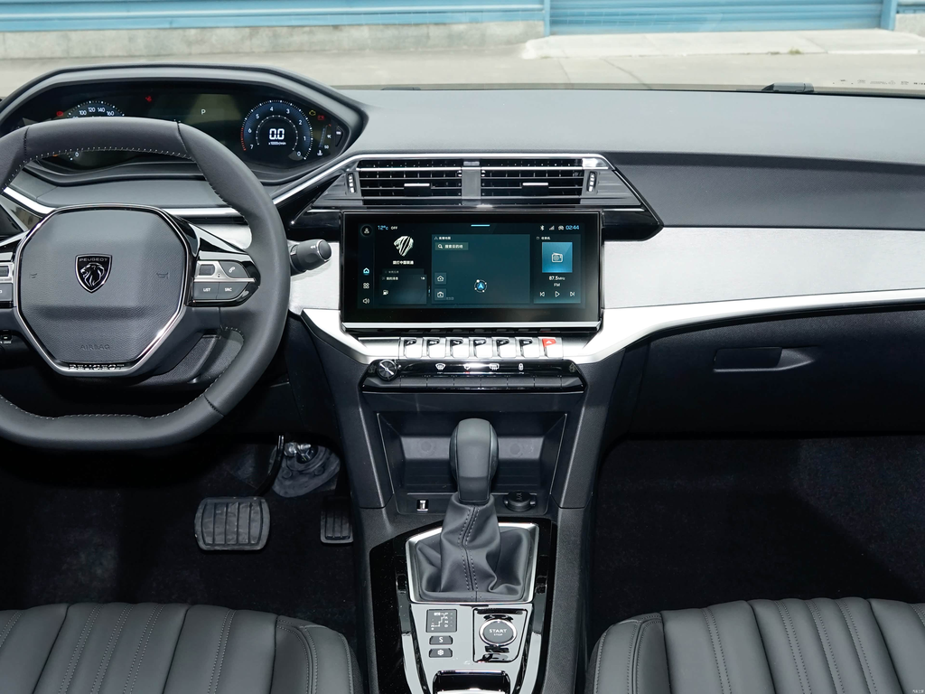 Peugeot 408 2024 360THP Romanee Edition