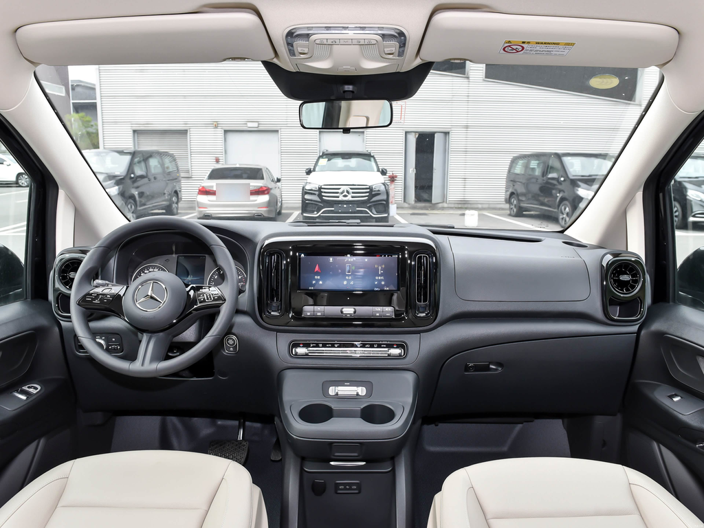 Mercedes-Benz Vito 2024 2.0T Elite 7-seat
