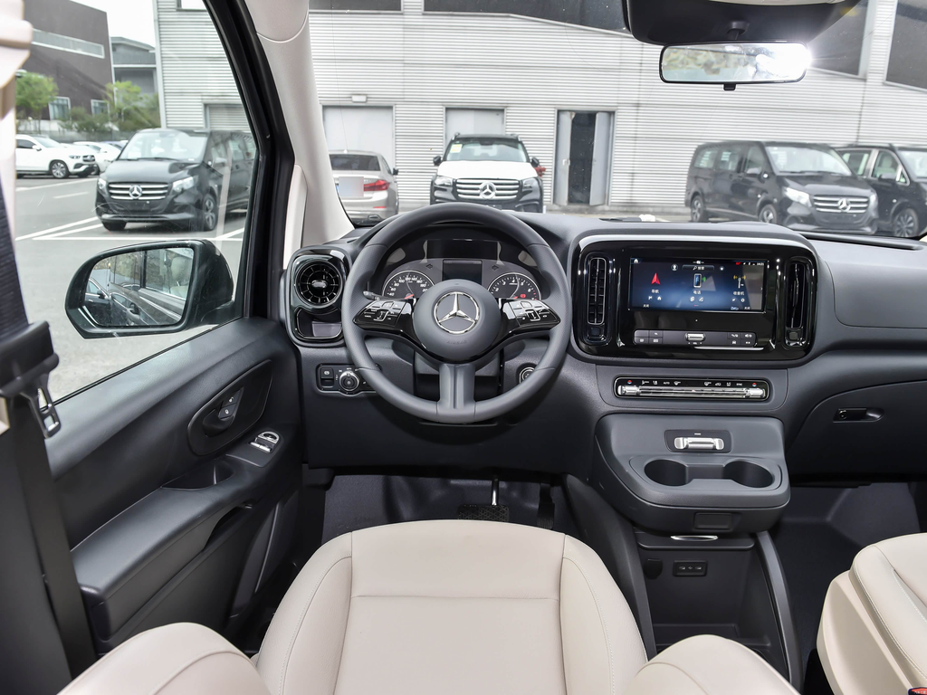 Mercedes-Benz Vito 2024 2.0T Elite 7-seat