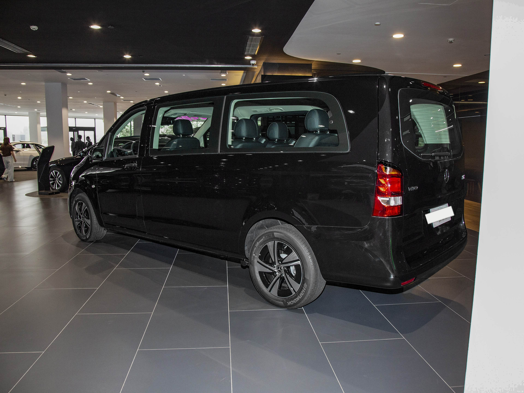 Mercedes-Benz Vito 2024 2.0T Elite 7-seat