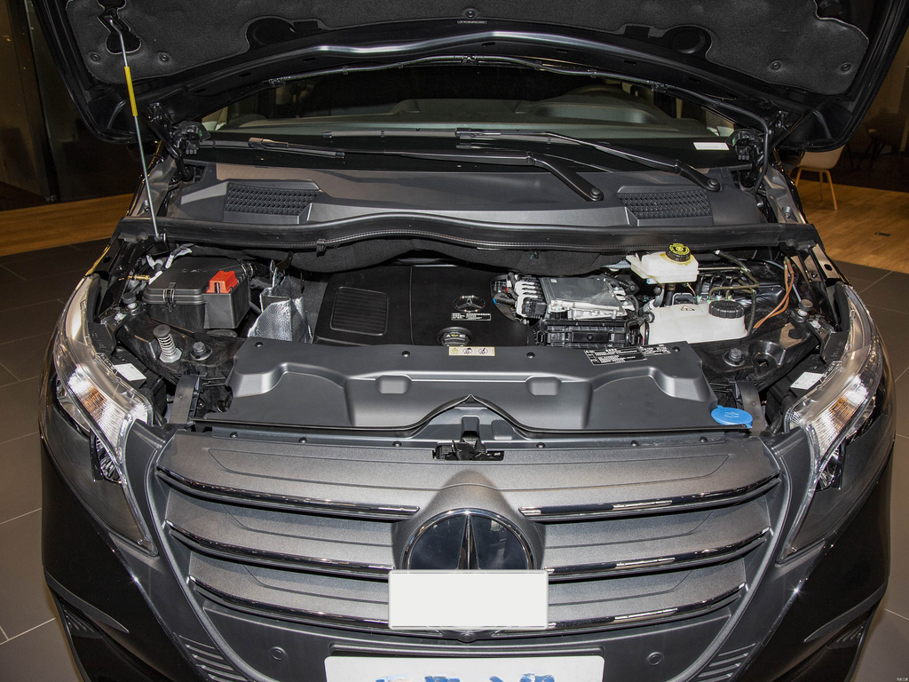 Mercedes-Benz Vito 2024 2.0T Elite 7-seat