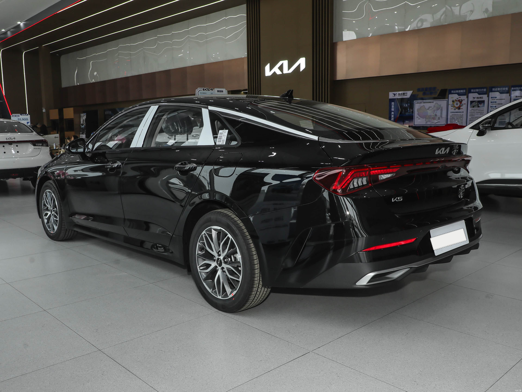 Kia K5 2025 1.5T Luxury Edition