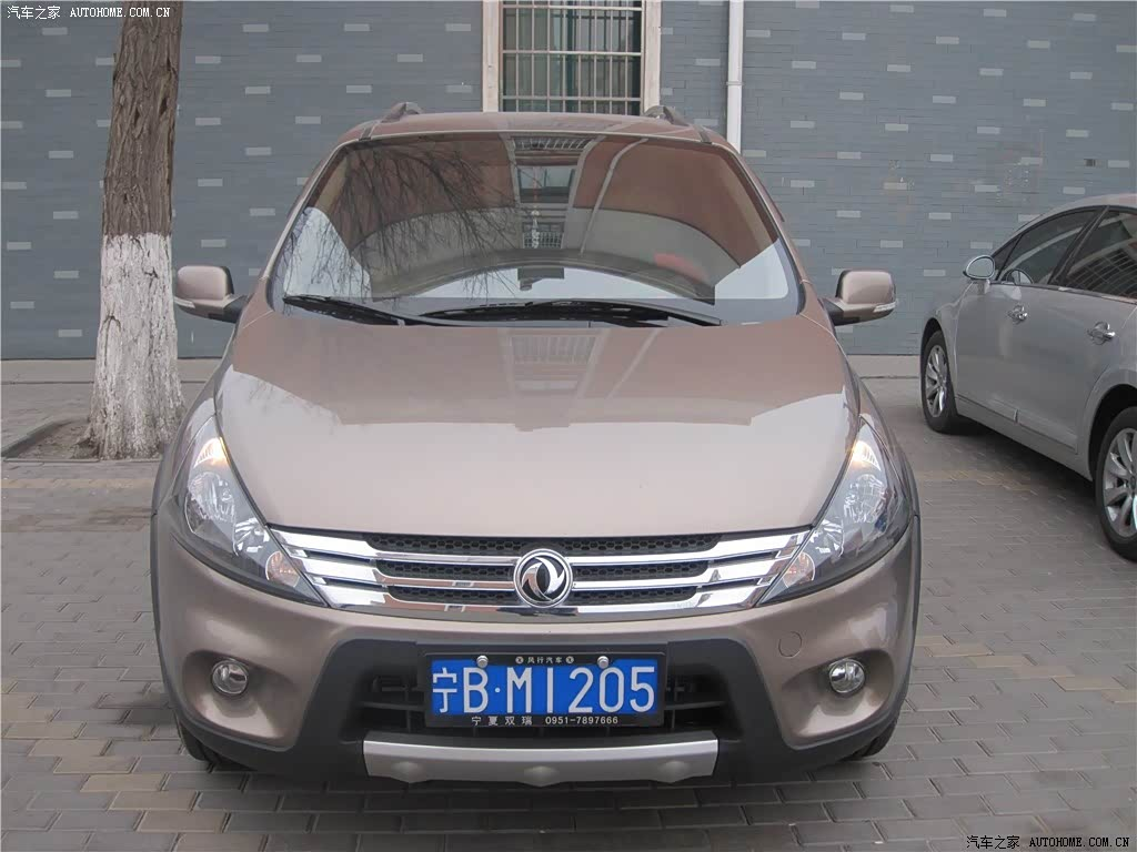 Dongfeng Joyear SUV 2012 1.6L Comfort