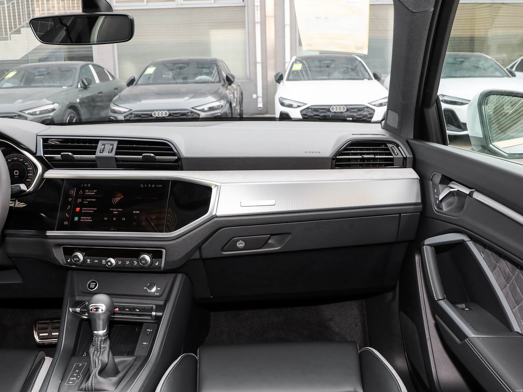 Audi Q3 2026 quattro 35TFSI Sport