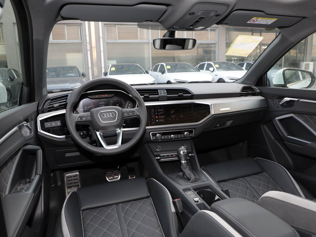 Audi Q3 2026 quattro 35TFSI Sport