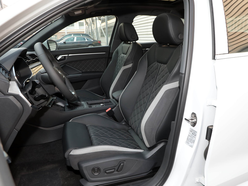 Audi Q3 2026 quattro 35TFSI Sport