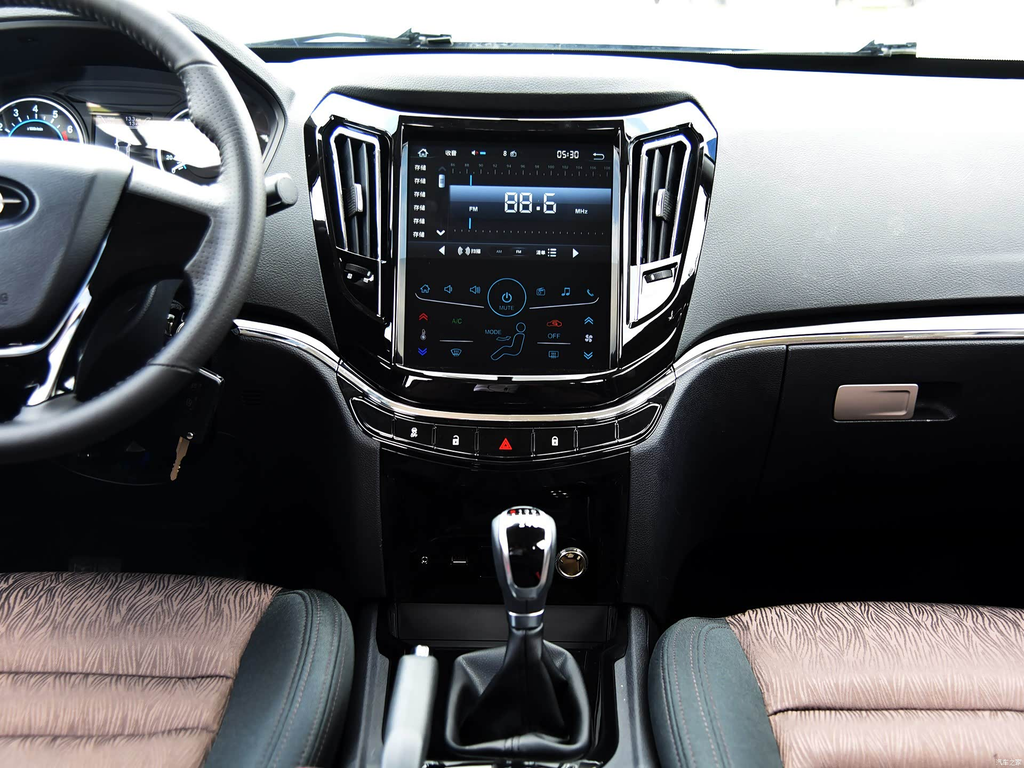 Chery Tiggo 8 2017 1.8T MT Leading