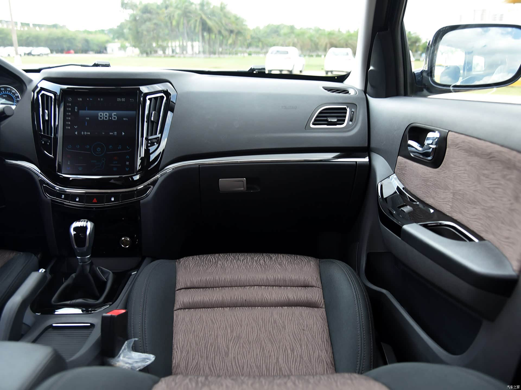 Chery Tiggo 8 2017 1.8T MT Leading
