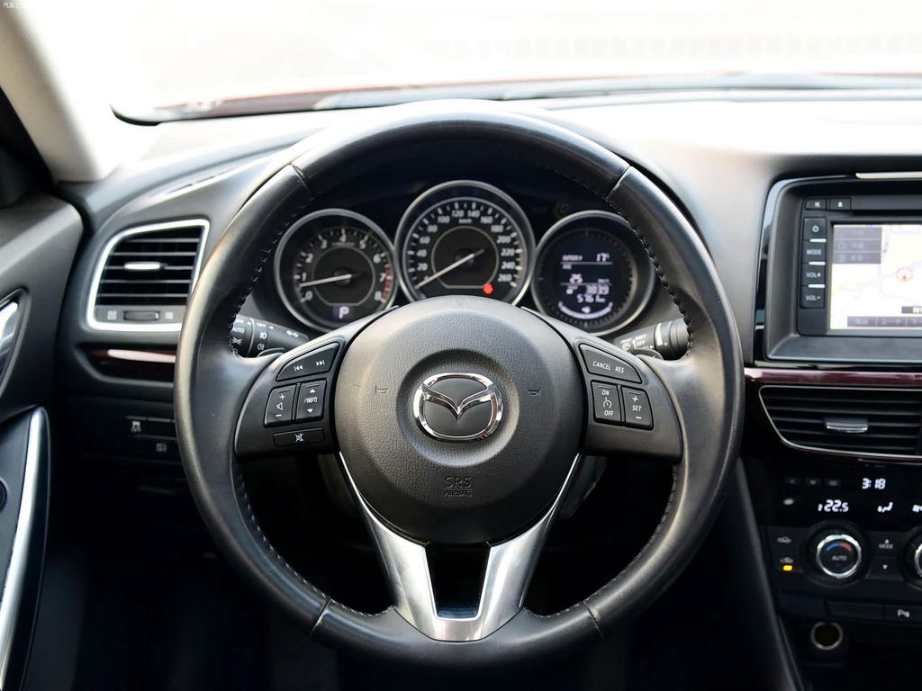Mazda Atenza 2013 2.0L Standard