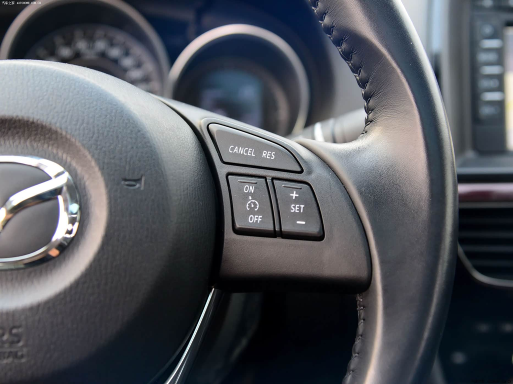 Mazda Atenza 2013 2.0L Standard