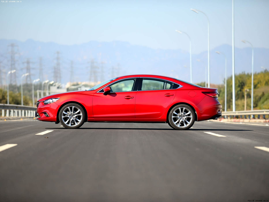 Mazda Atenza 2013 2.0L Standard