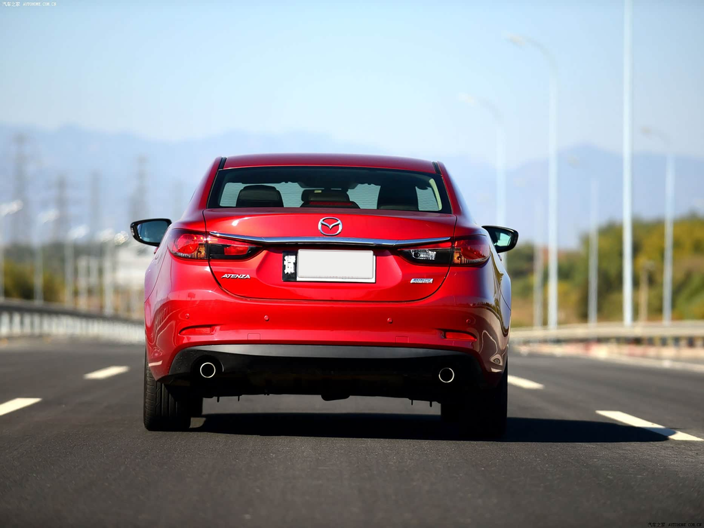 Mazda Atenza 2013 2.0L Standard