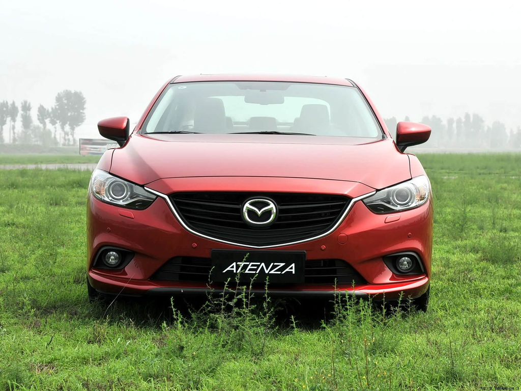 Mazda Atenza 2013 2.0L Standard