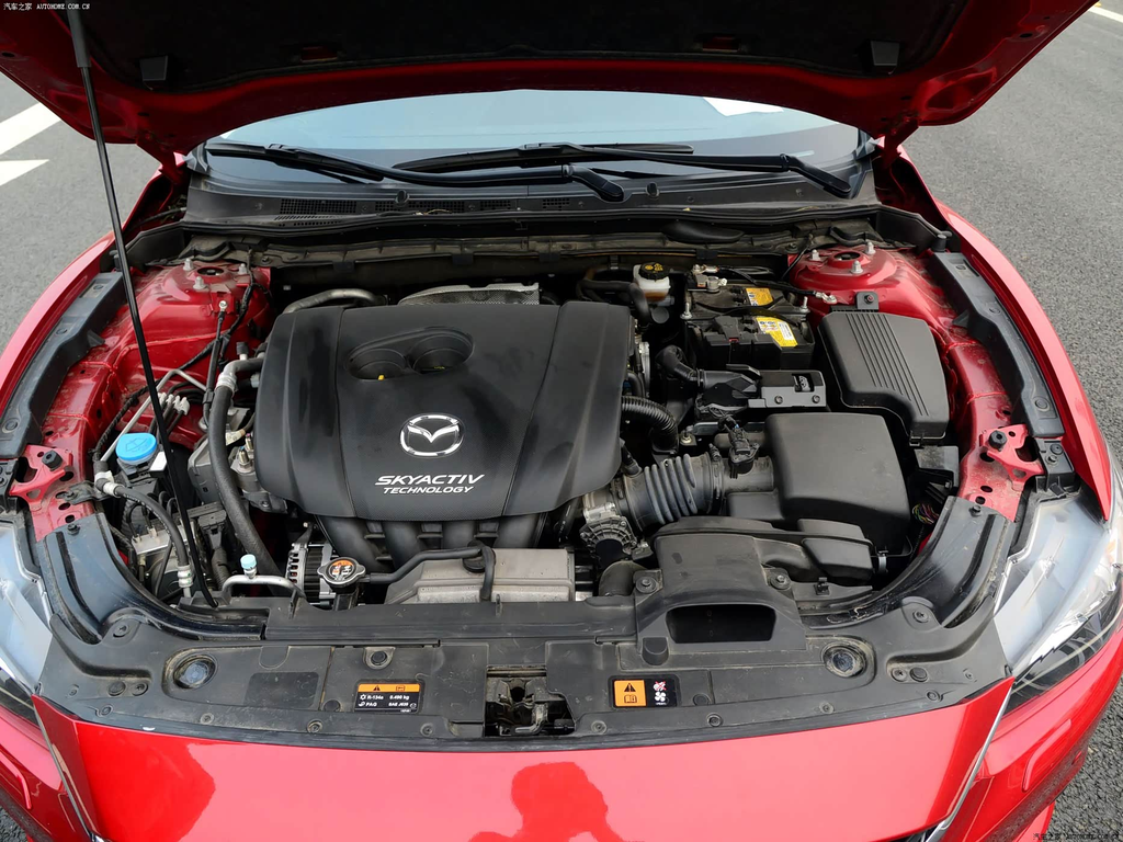 Mazda Atenza 2013 2.0L Standard