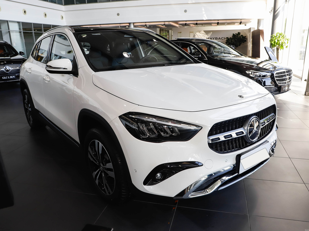 Mercedes-Benz GLA 200 2025 Facelift