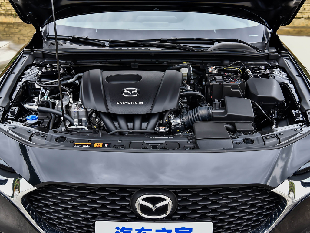 Mazda 3 Axela 2025 1.5L MT Quality