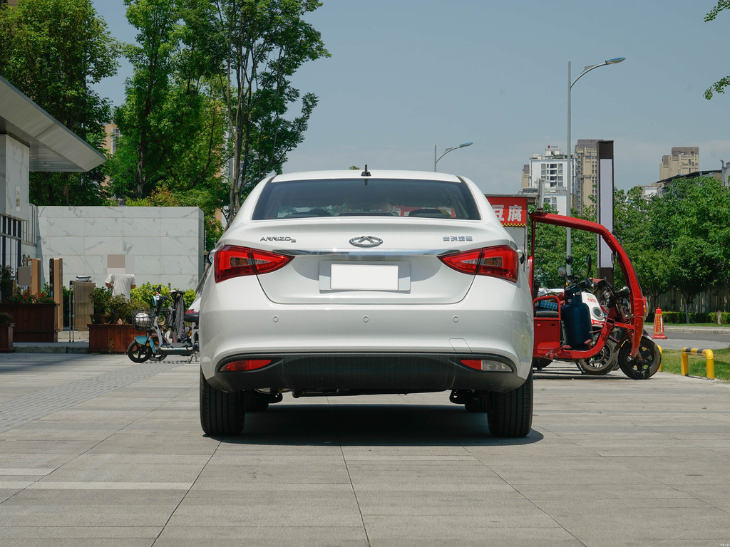 Chery Arrizo 5 2025 1.5L MT Style