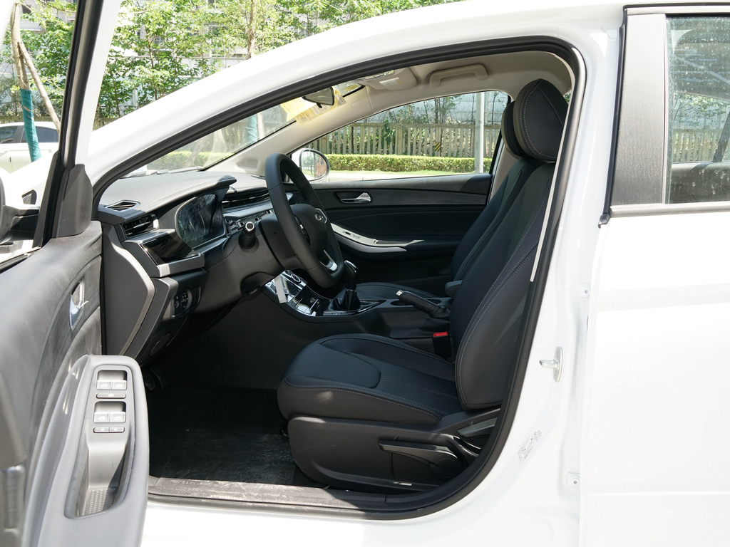 Chery Arrizo 5 2025 1.5L MT Style