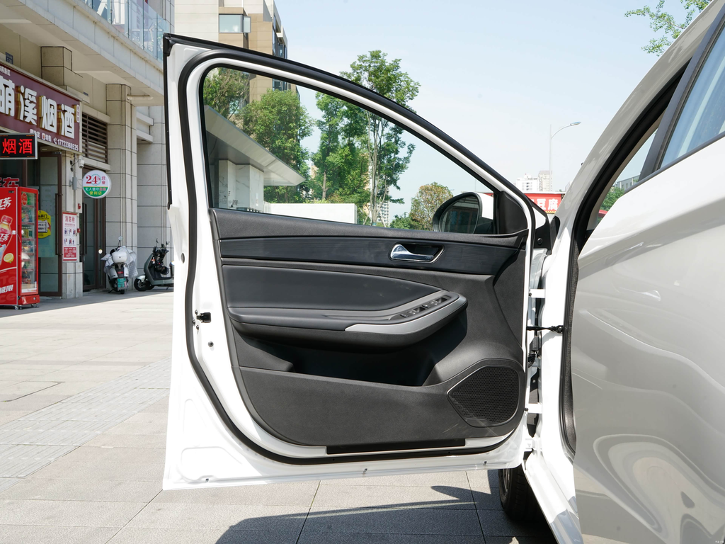 Chery Arrizo 5 2025 1.5L MT Style