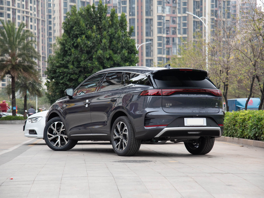 BYD Tang 2025 Smart Drive DM-i 115KM Premium
