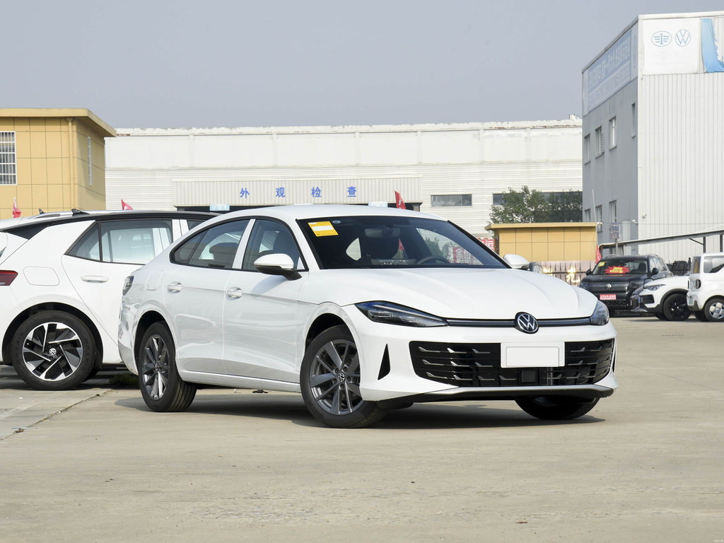 Volkswagen Lamando L 2026 300TSI Sense