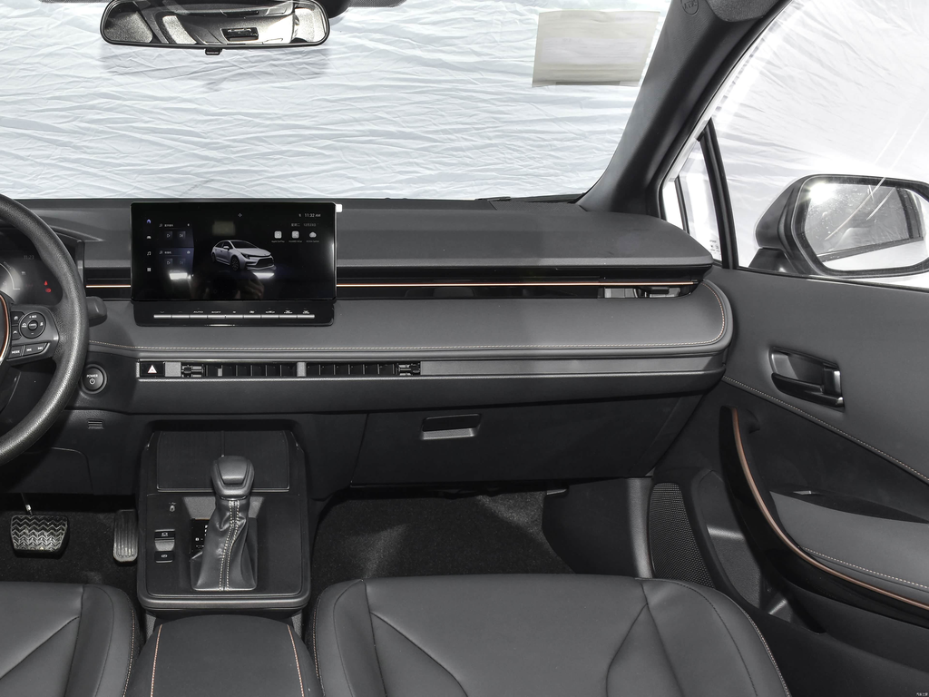 Toyota Levin L 2026 Hybrid 1.8L Leading