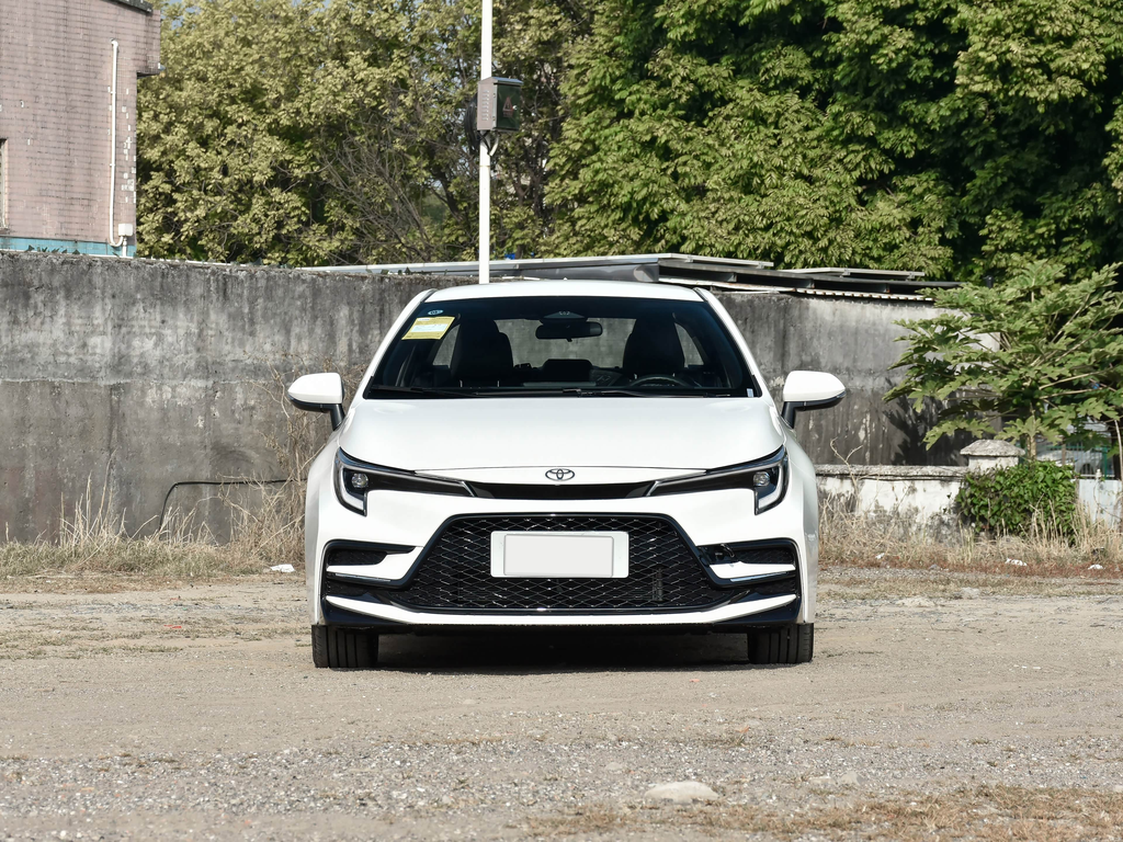 Toyota Levin L 2026 Hybrid 1.8L Leading