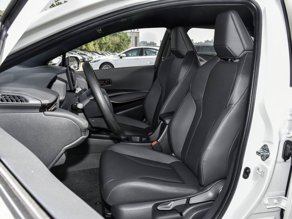 Toyota Levin L 2026 Hybrid 1.8L Leading