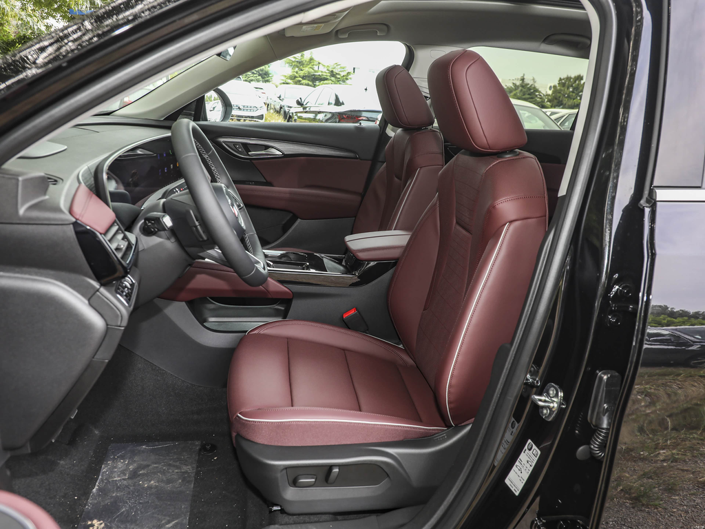 Buick Envision Plus 2026 28T 2WD Platinum