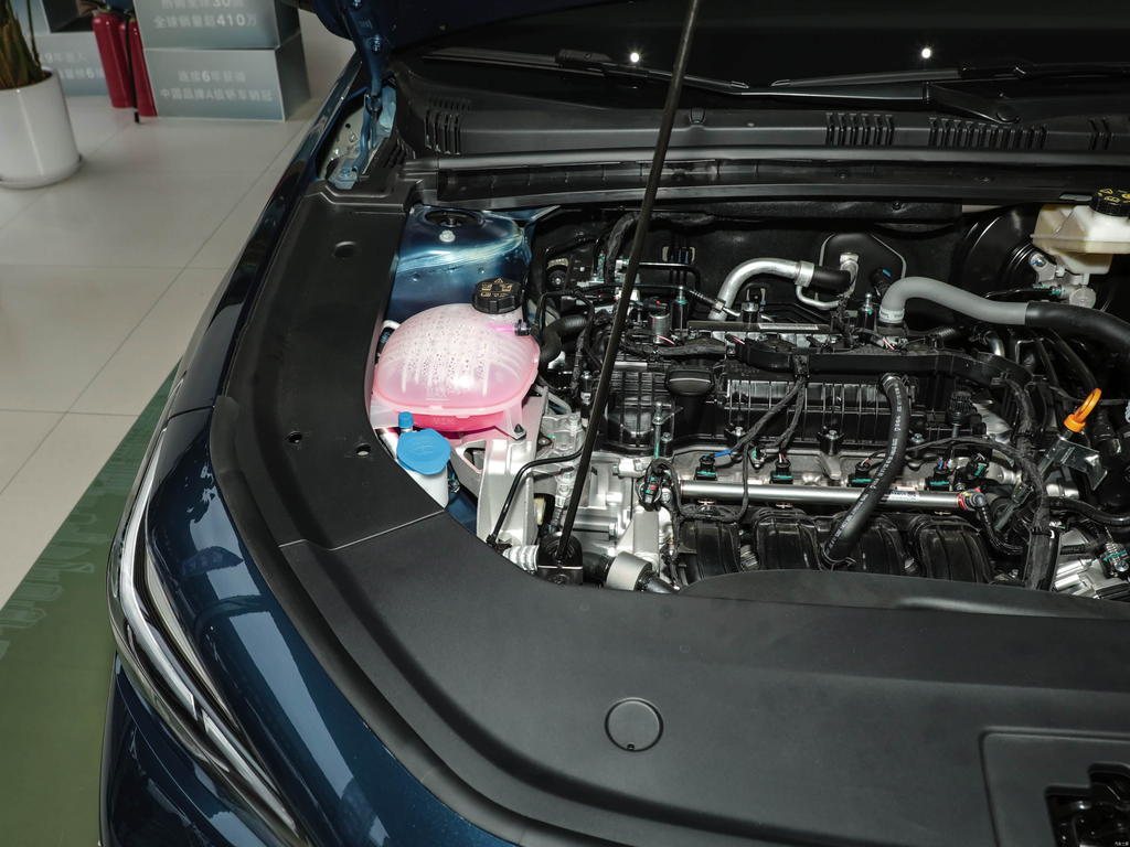 Geely Emgrand Gen5 2026 1.5L CVT Luxury