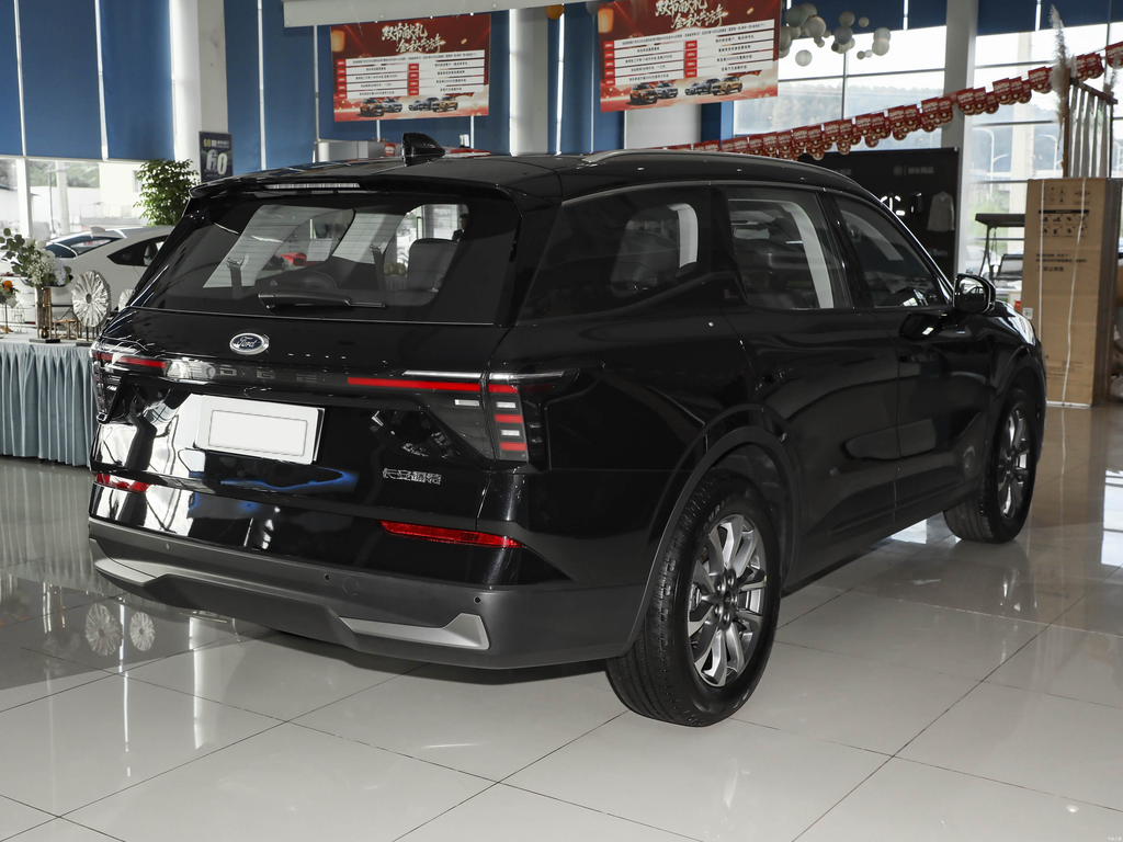 Ford Edge L 2026 2.0T EcoBoost 2WD 7-seat