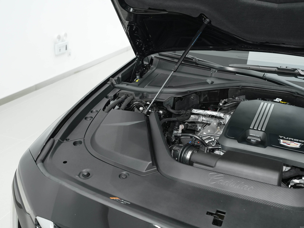 Cadillac CT6 2026 28T Premium Edition