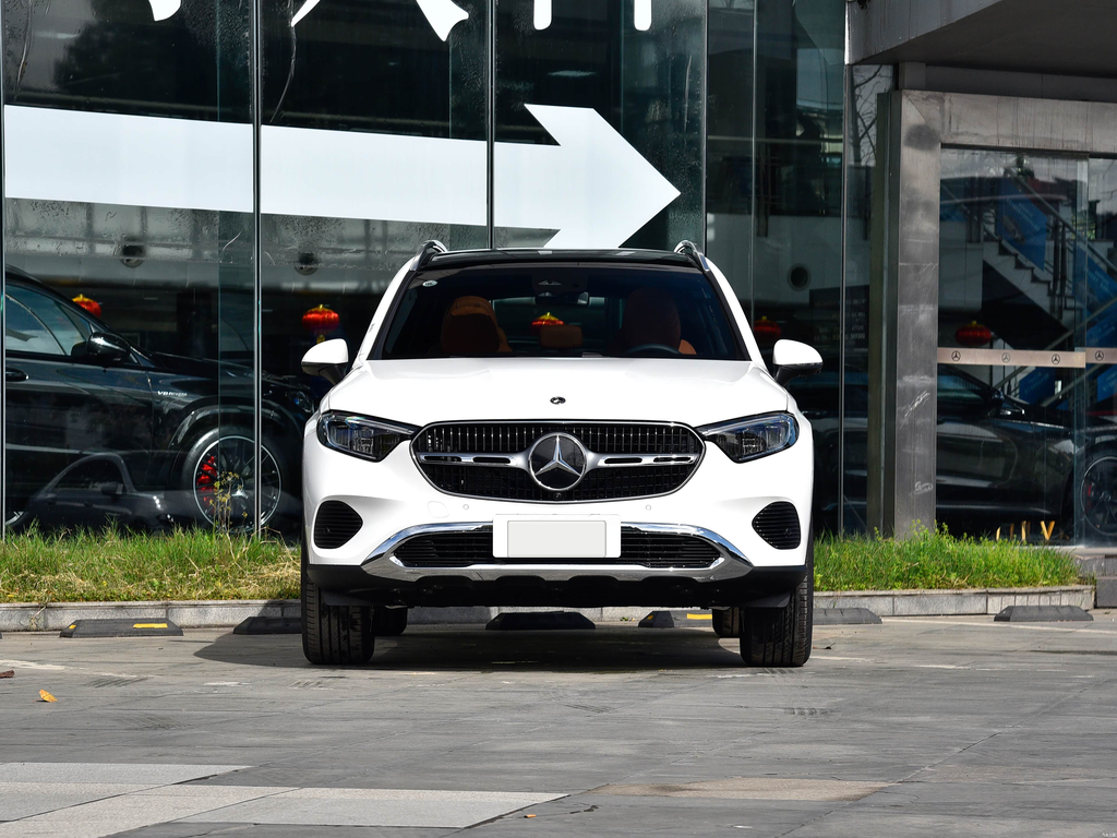 Mercedes-Benz GLC 260L 2026 4MATIC Classic