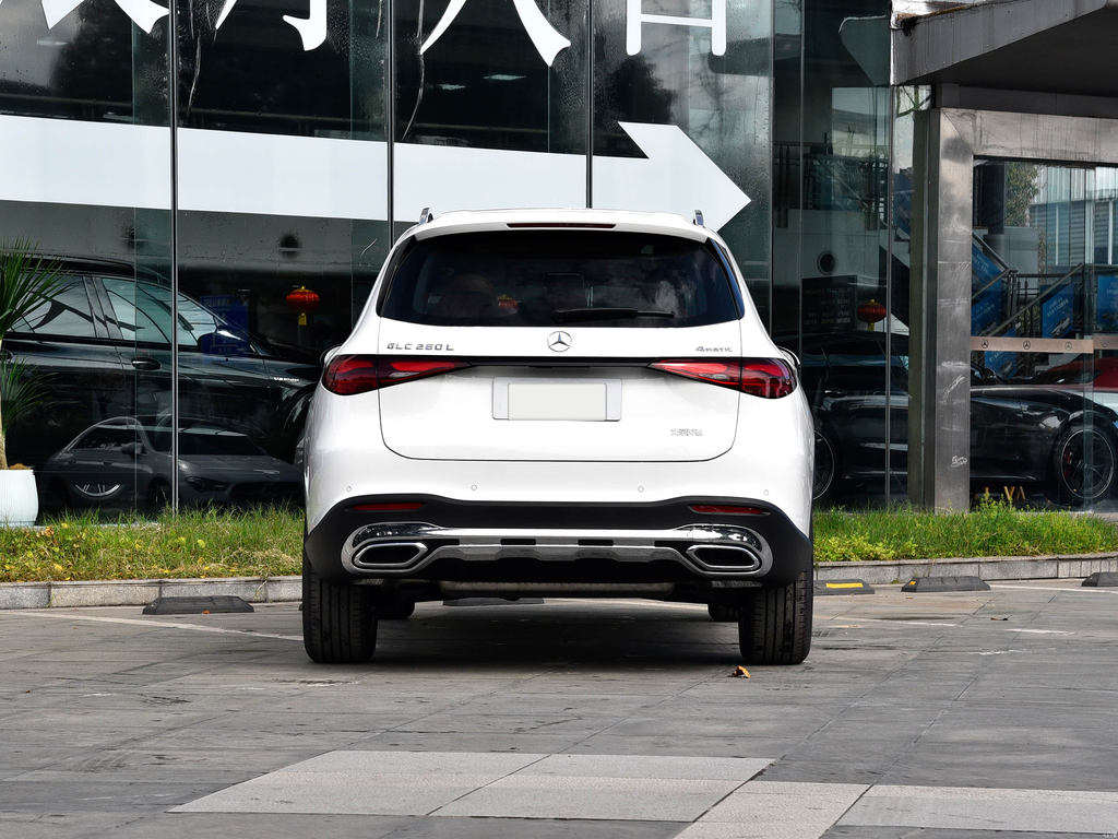 Mercedes-Benz GLC 260L 2026 4MATIC Classic