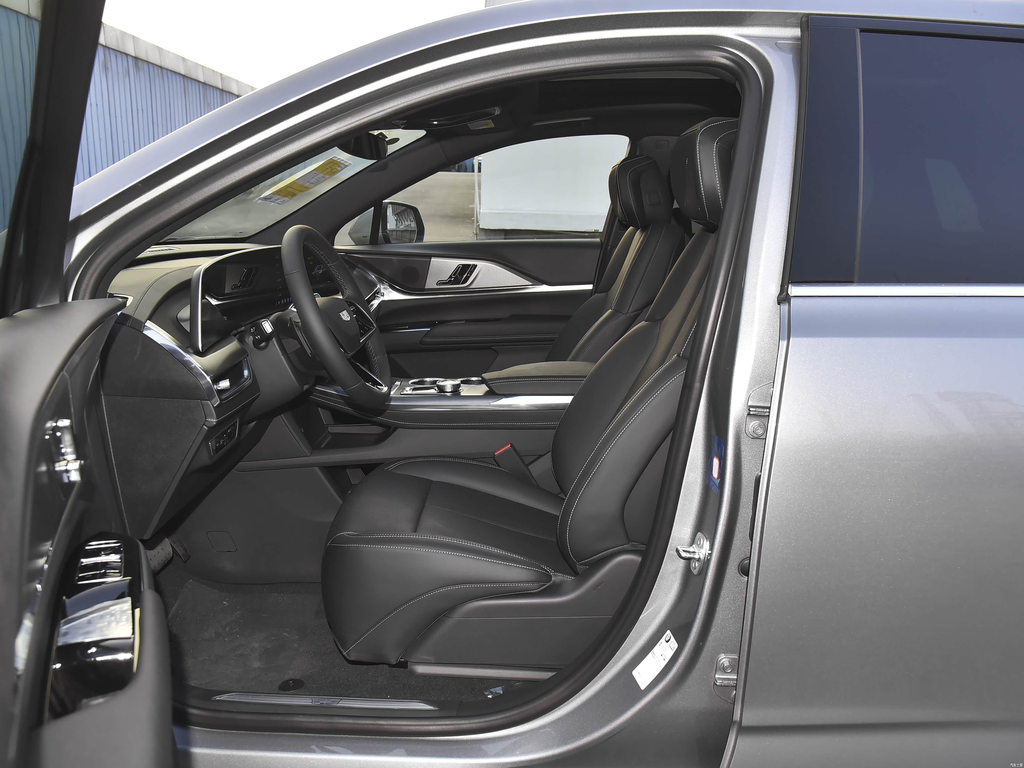 Cadillac XT5 2026 2.0T Metropolitan