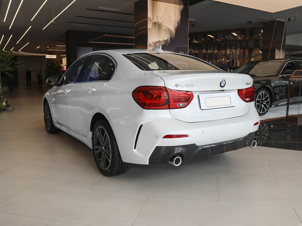 BMW 1 Series 2023 120i M Sport Package