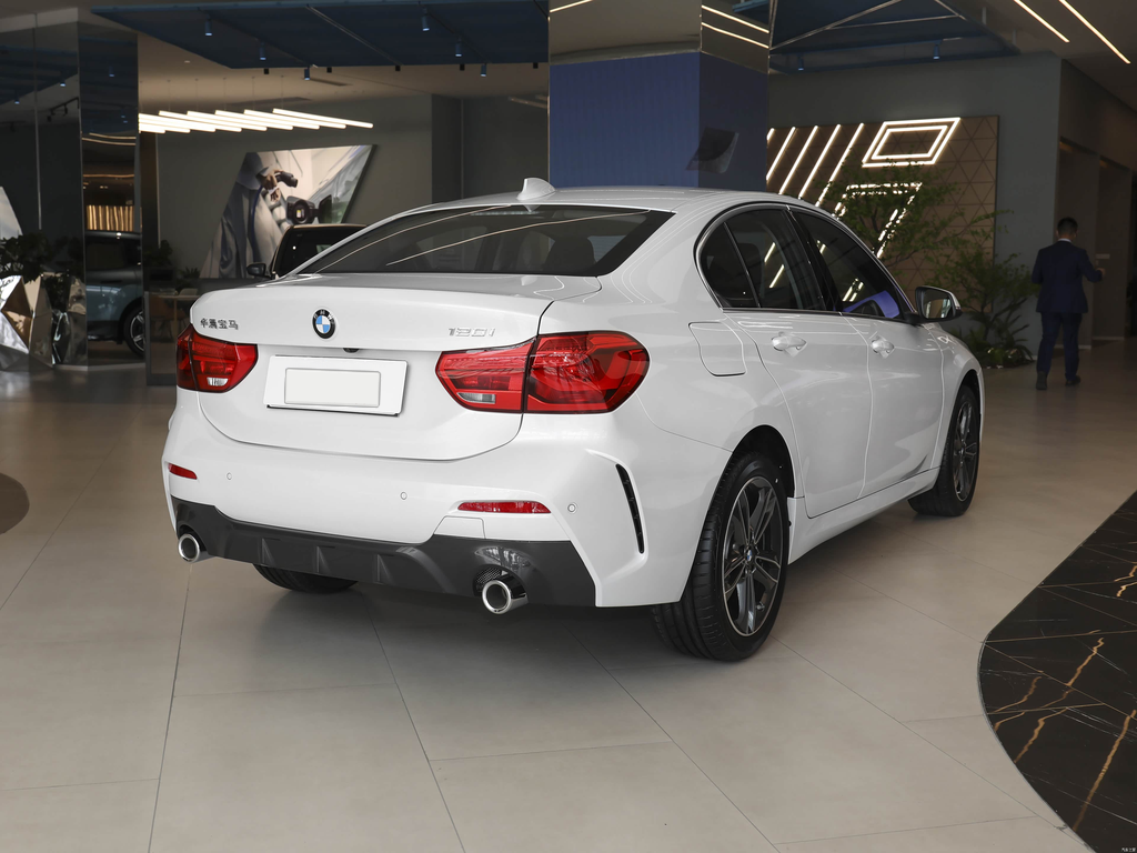 BMW 1 Series 2023 120i M Sport Package