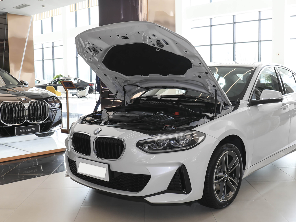BMW 1 Series 2023 120i M Sport Package