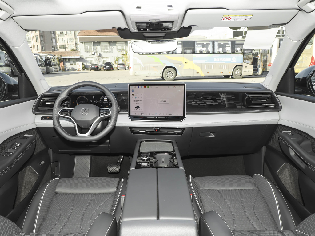 Volkswagen Touron Pro 2026 380TSI 2WD Cross