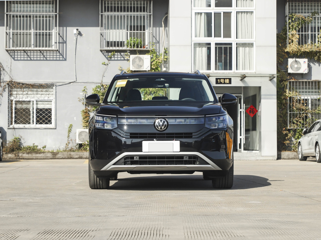 Volkswagen Touron Pro 2026 380TSI 2WD Cross