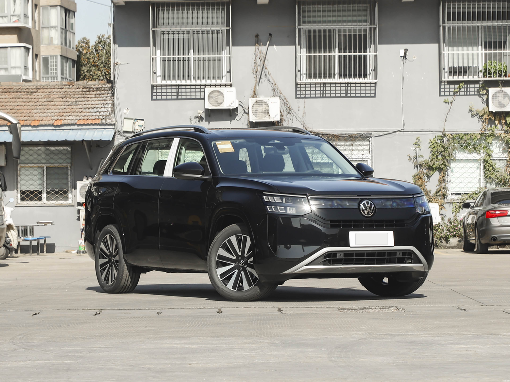 Volkswagen Touron Pro 2026 380TSI 2WD Cross