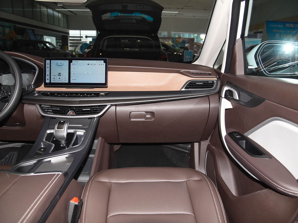 Geely Jiaji 2025 1.5TD DCT Dragon