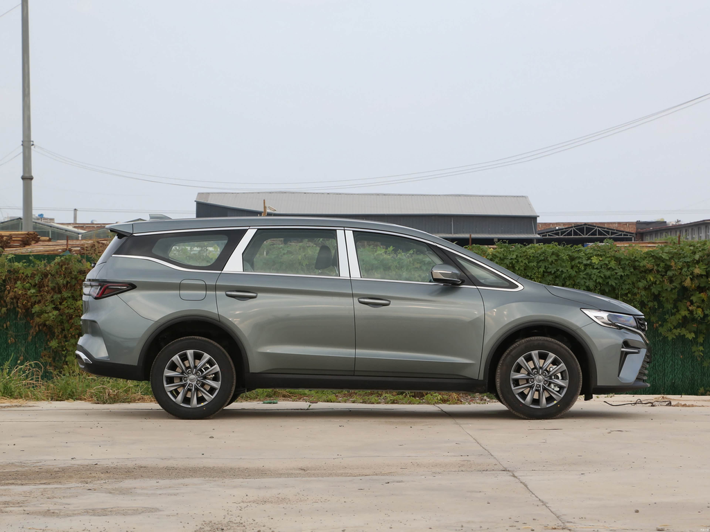 Geely Jiaji 2025 1.5TD DCT Dragon