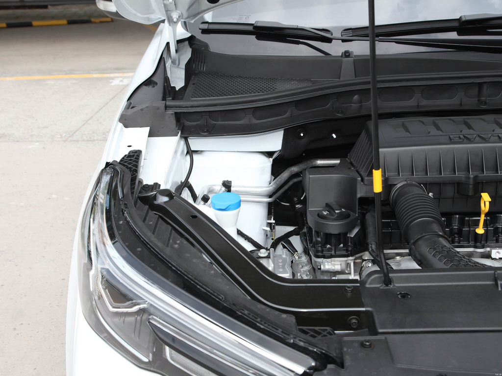 Honda Breeze Pro 2021 1.6L MT Flagship