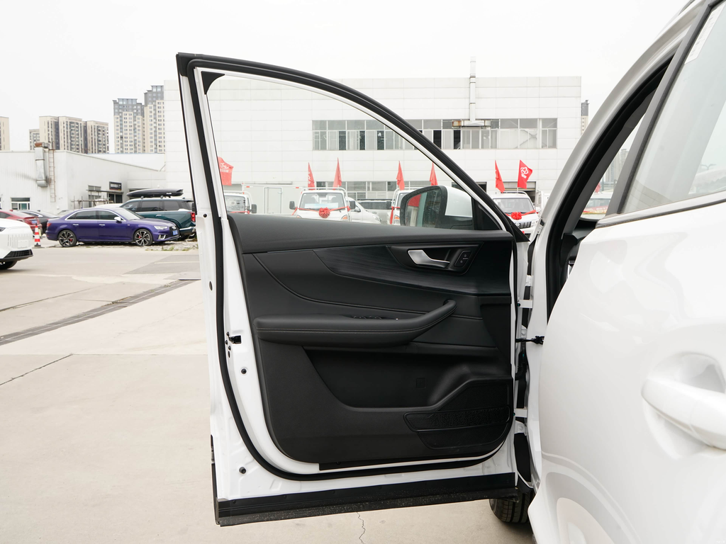 Chery Tiggo 5x 2025 1.5L MT Excellence