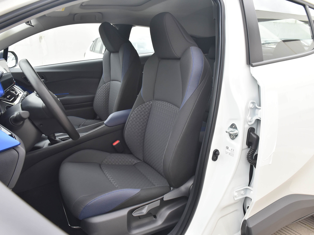Toyota C-HR 2023 2.0L Comfort
