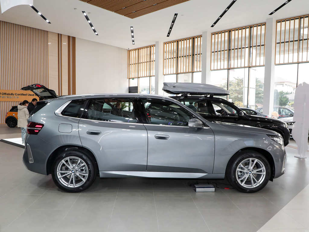 BMW X3 2025 xDrive25L Luxury Package